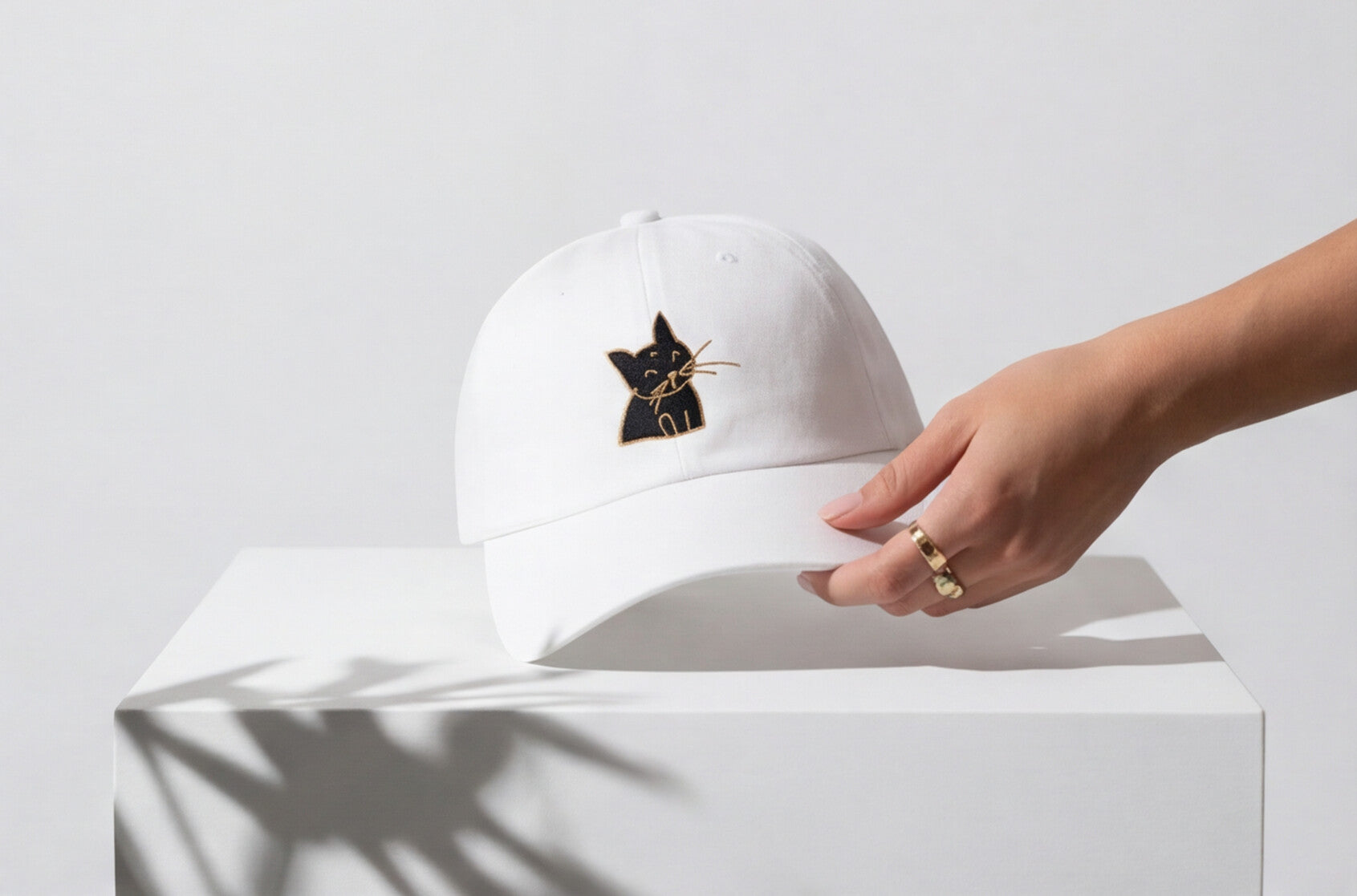 White Cat Embroidered Hat Gift For Cat Mom Gift For Cat Lover Minimal Aesthetic Cap Summer Outfit Hat Casual Daily Wear Fashion Accessory