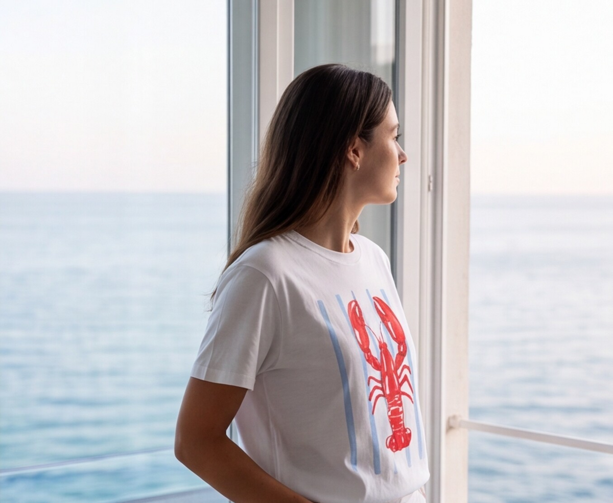 Amalfi Coast Shirt Lobster Tee Italy Travel Top Mediterranean Vacation Outfit Positano Gift Capri Summer Shirt Italian Beach Tee For Her Tee