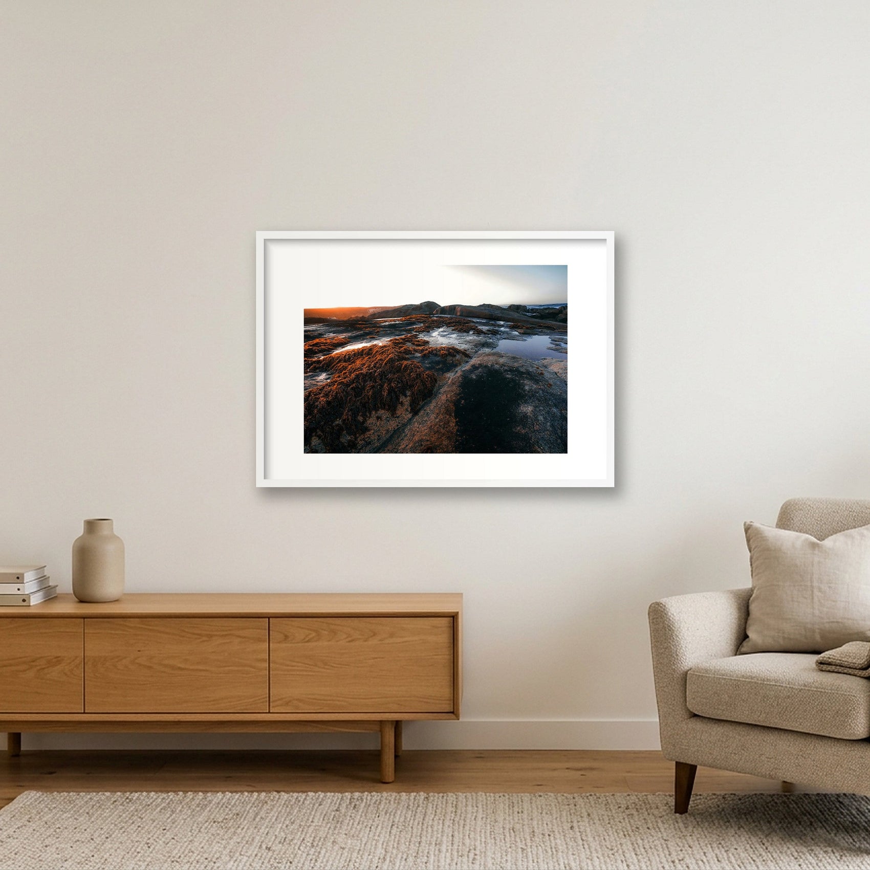 1392 — 84×59cm, 33×23" White Frame