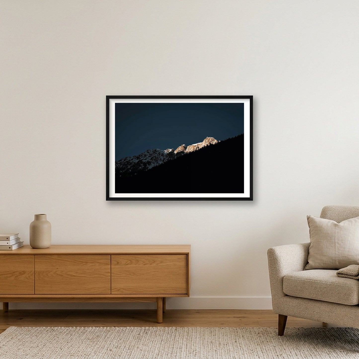 425 — 84×59cm, 33×23" Black Frame