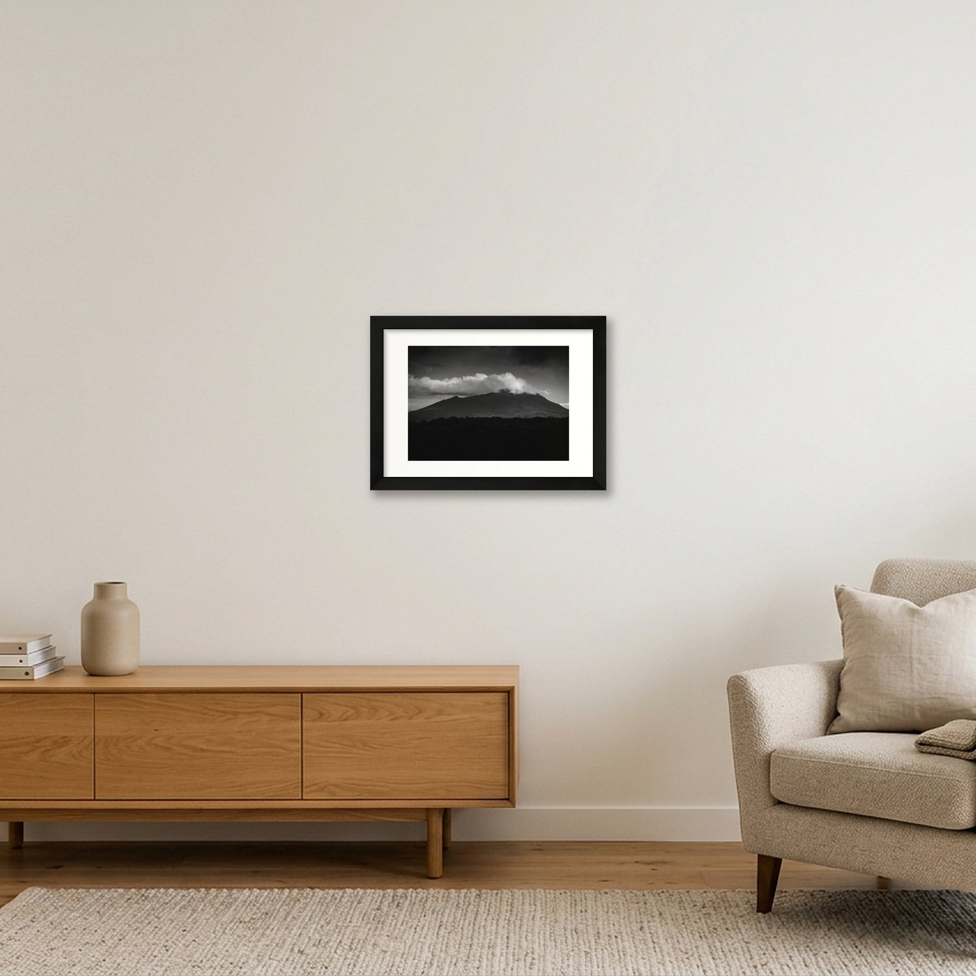1370 — A4 (30×21cm, 12×8") Black Frame