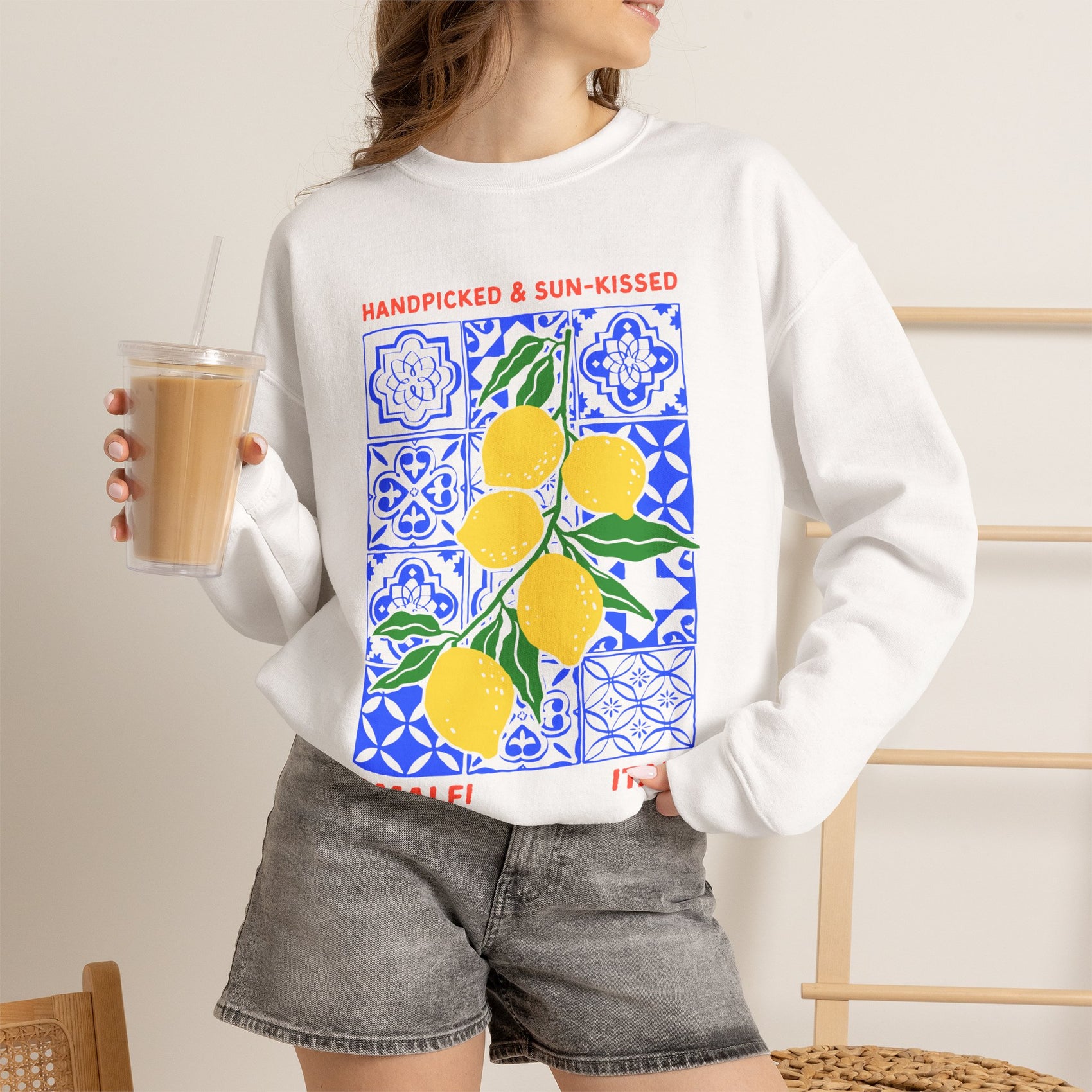 Amalfi Coast Sweatshirt Italy Inspired Top Lemon Graphic Tee Gift For Italy Lover Pullover Mediterranean Vacation Crewneck Italian Souvenir