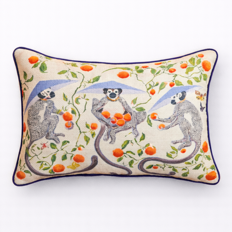 Medicci Home Mystical Animal Pillow Cover Ecxotic Pillowcase Retro Parrot Pattern Pillow Case Piped Cushion Cover Luxury Decor