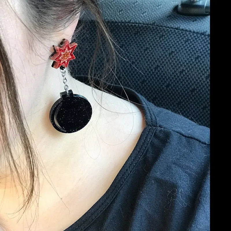 Lovely Bomb Acrylic Drop Earrings For Women Girl Funny Geometric Star With Chain Long Dangle Earrings Summer Party Jewelry Gifts