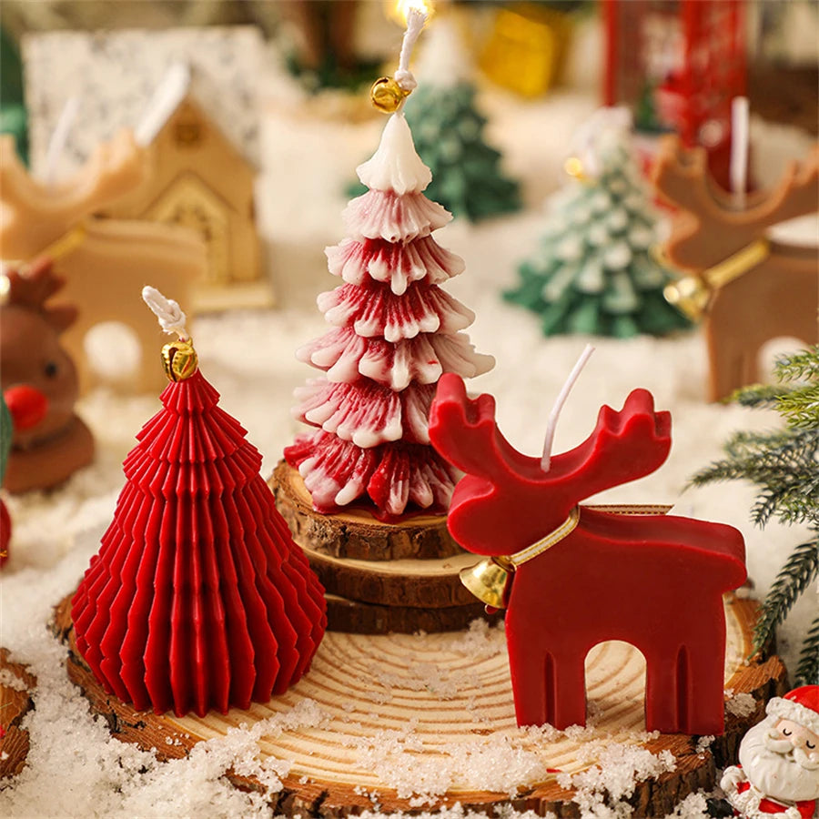 1 Red Reindeer Scented Candle, Creative Christmas Reindeer Festive Atmosphere Candle Party Decoration Ornament Souvenir Gift