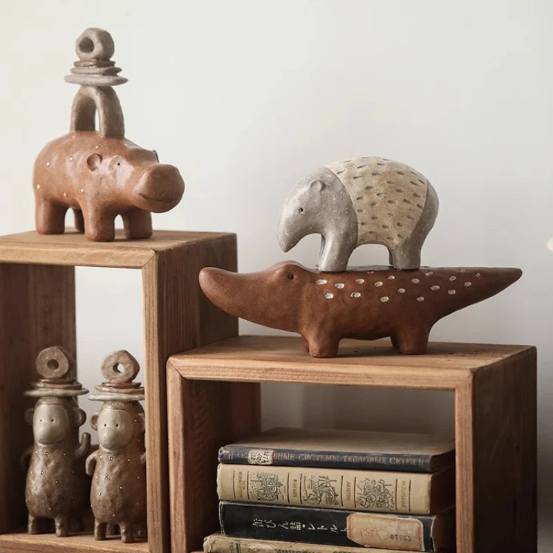 Creative resin handmade animal decoration ornaments living room foyer wine cabinet home decoration crafts retro home decoration