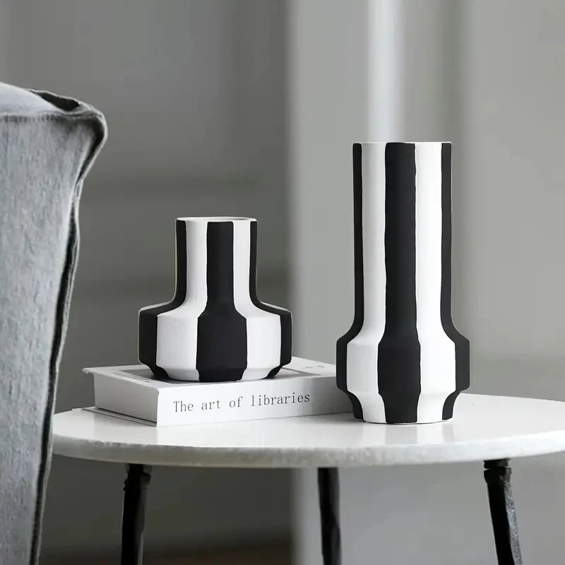 Creative Stripe Vase Black and White Stripe Vase Unique Black White Modern Vase Home Decoration ﻿
