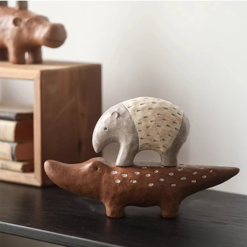 Creative resin handmade animal decoration ornaments living room foyer wine cabinet home decoration crafts retro home decoration