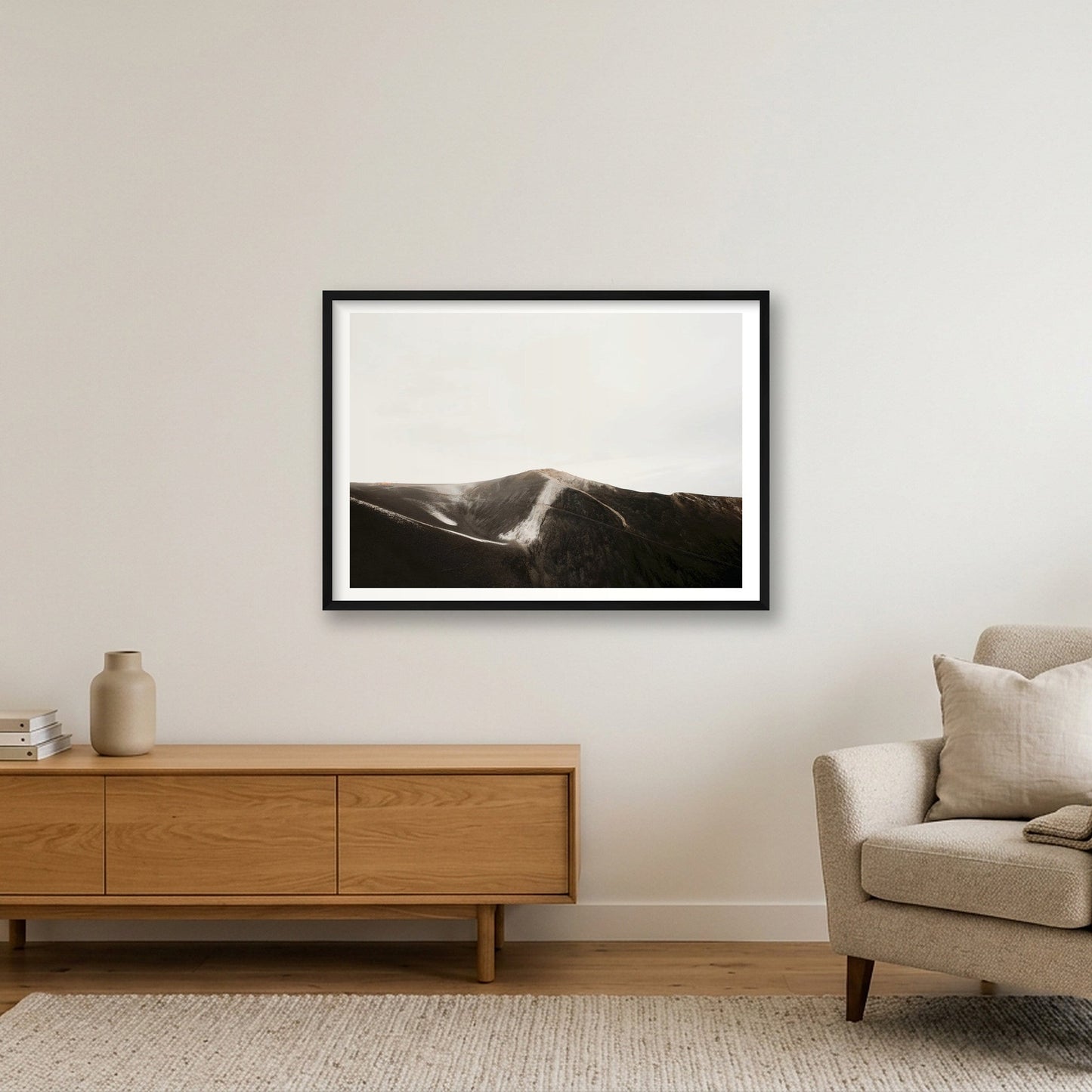 1289 — 84×59cm, 33×23" Black Frame