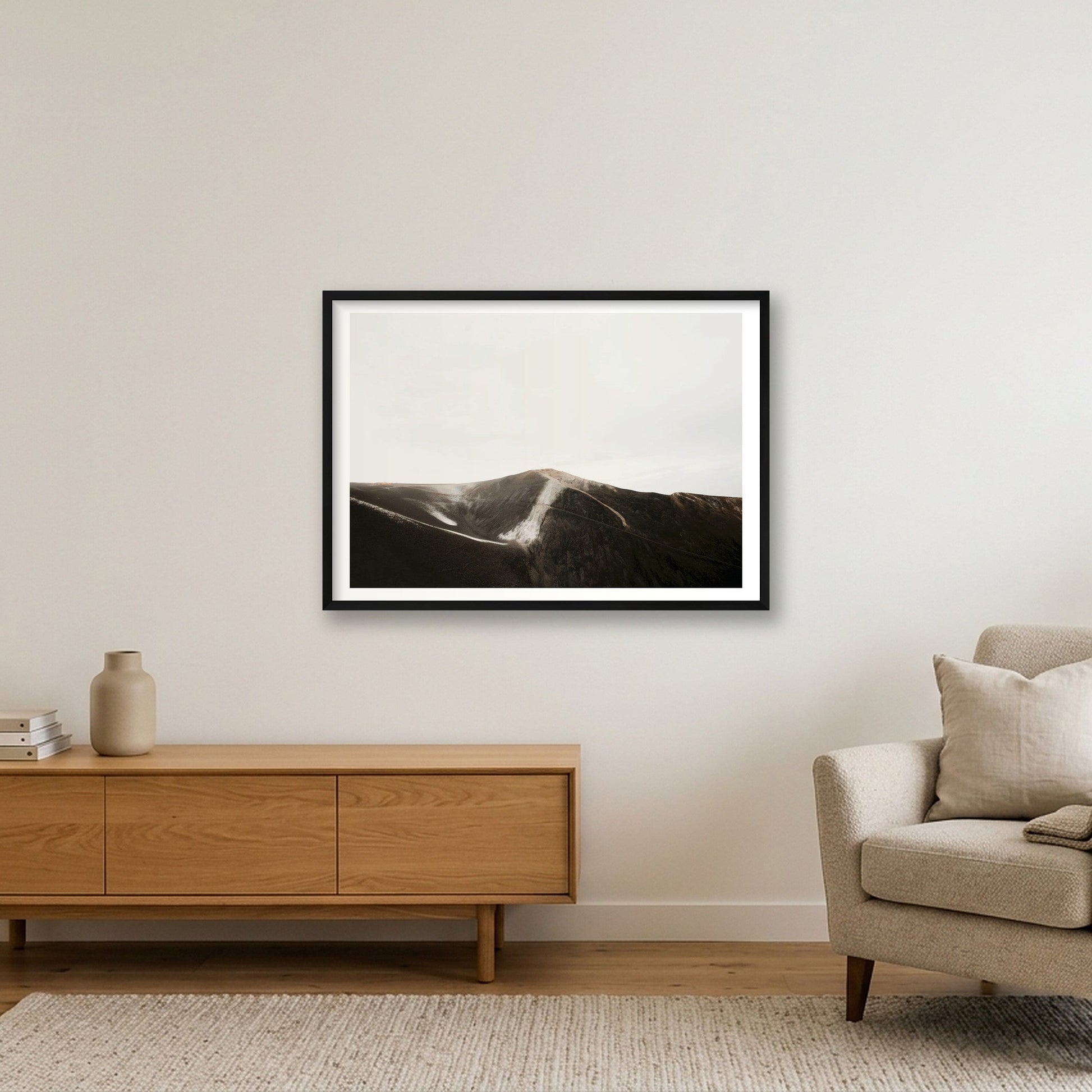 1289 — 84×59cm, 33×23" Black Frame
