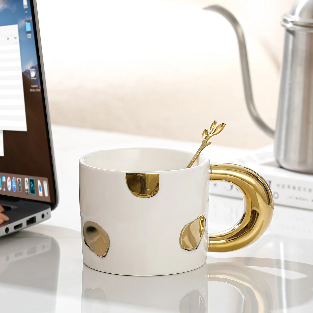 white gold ceramic mug large handle 350ml coffee cup modern kitchen gift alternate product view